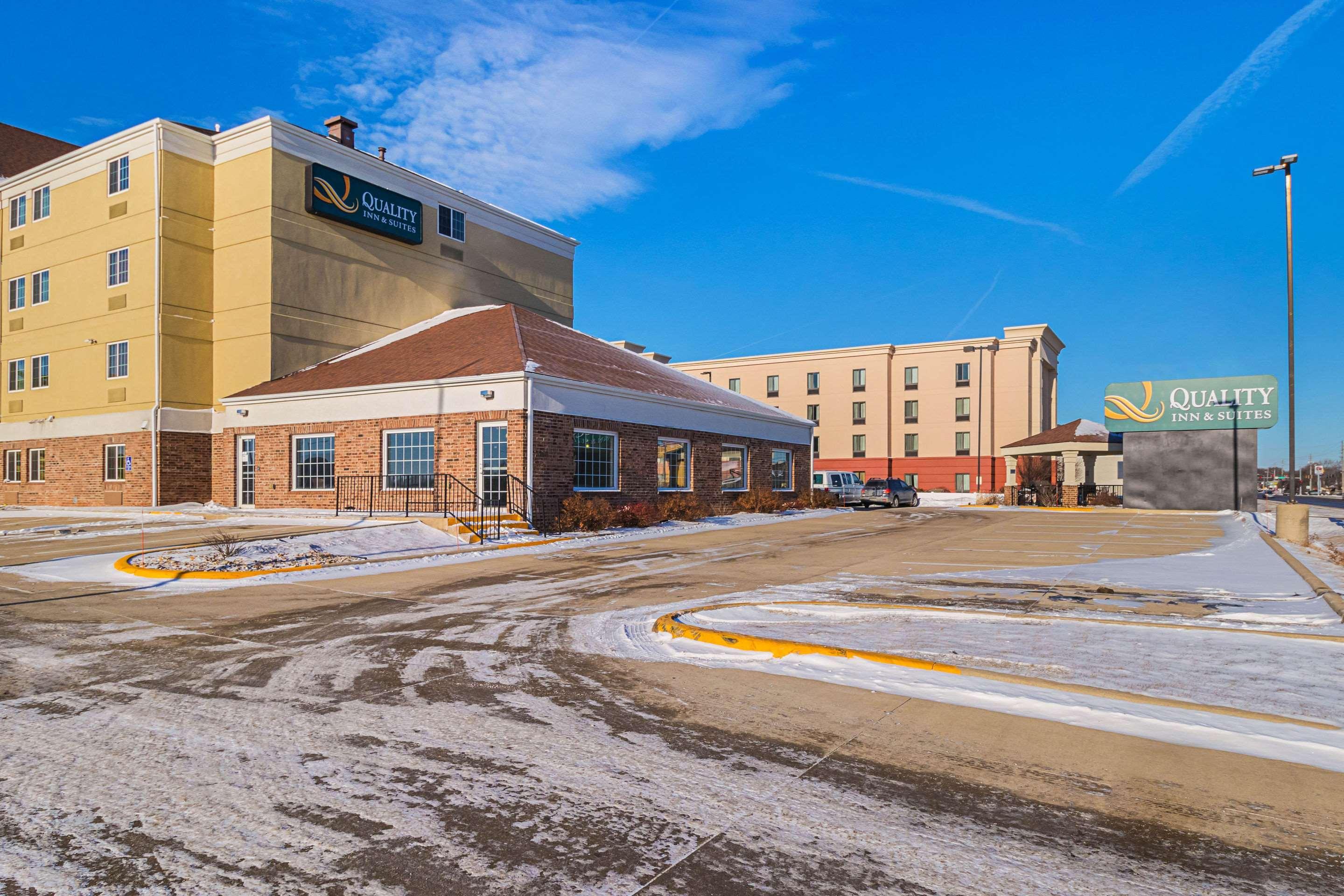 Suburban Extended Stay Hotel Waterloo - Cedar Falls - Cedar Valley Eksteriør bilde